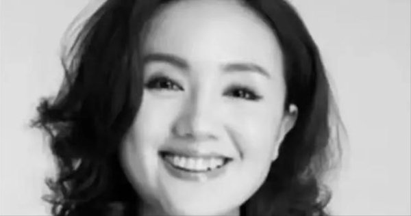 优配速至 同样都是生病，一个抗癌近五年不吭声，一个生病后疯狂买热搜卖惨